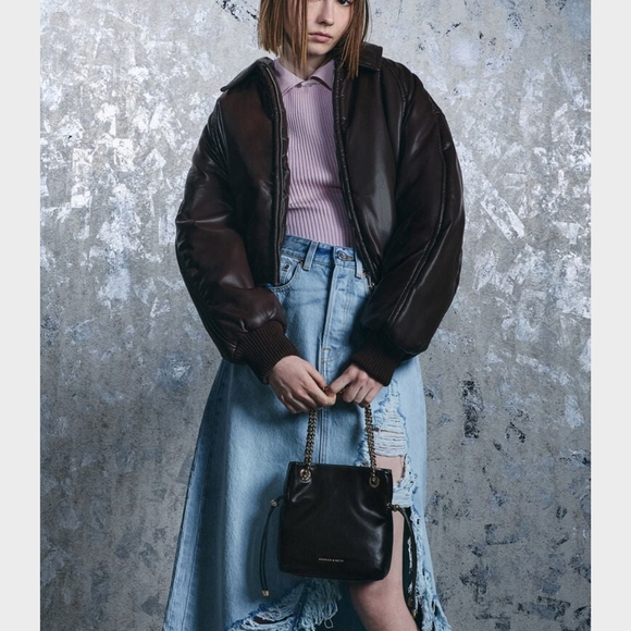 Charles & Keith Black Shoulder Bag with Gold Chain - Picture 7 of 15